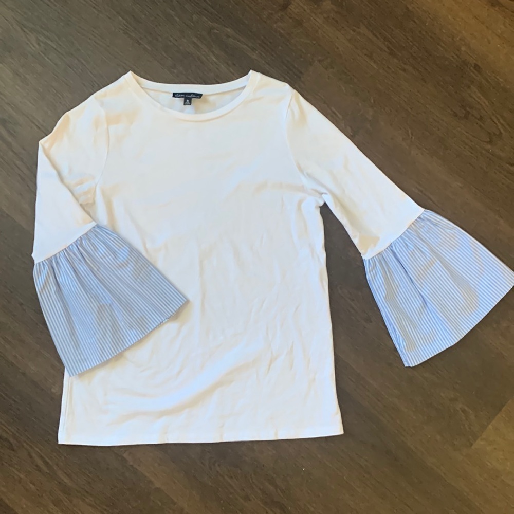 Alison Andrews white 3/4 top with bell sleeves size small